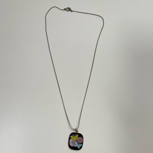 Vintage CLOISONNÉ Butterfly Spring Floral Pastel Fairy Cottage Core Necklace - Picture 3 of 9